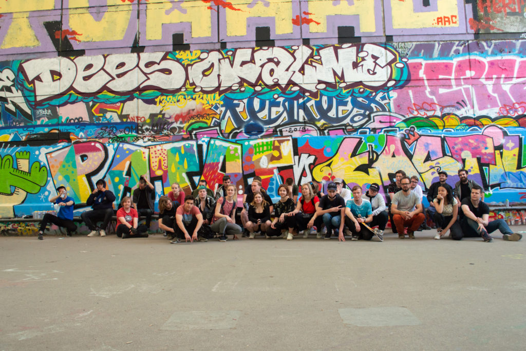 école projet artistique pédagogique classe peinture street art mur graffiti collège lycée